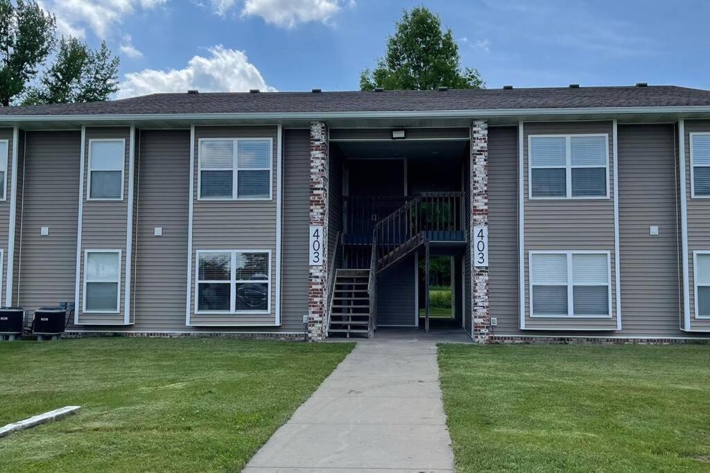 The Bernice - 2 Bedroom Apt In Quilt Town, Usa Hamilton ภายนอก รูปภาพ