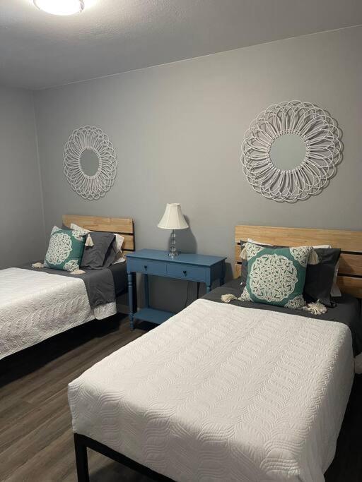 The Bernice - 2 Bedroom Apt In Quilt Town, Usa Hamilton ภายนอก รูปภาพ